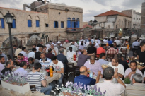 بالفيديو: الحركة الإسلامية القطرية تنظم إفطاراً جماعياً في مطعم أبو العافية بمدينة يافا